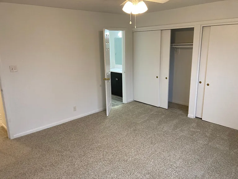 8116 Cheswick Dr — Photo 18