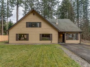 2051 Clear Valley Dr, Maple Falls, WA 98266
