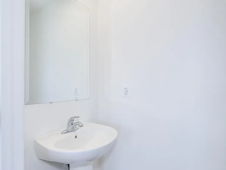 519 Fontana Cir — Photo 25