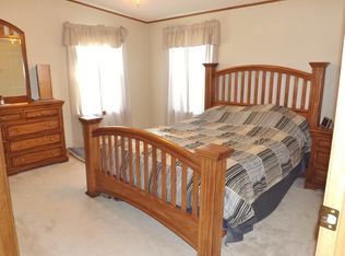 205 4th St NW, Oronoco, MN 55960