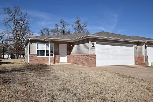 1713 Redbud Photo 1