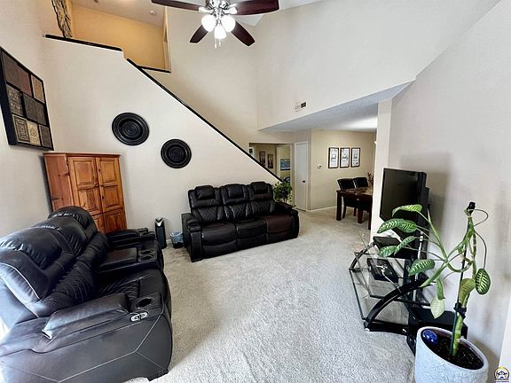 3rd image of 2507 Ponderosa Dr