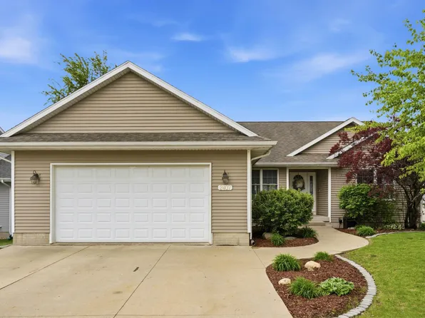 2407 Green Creek Rd, Cedar Falls, IA 50613