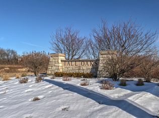 195 Trumpet Vine Cir, Elgin, IL 60124