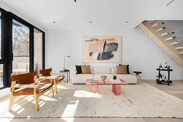 1st image of 84 Meserole Ave #2