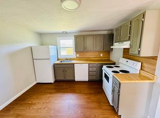 130 Charlton St #2, Oxford, MA 01540