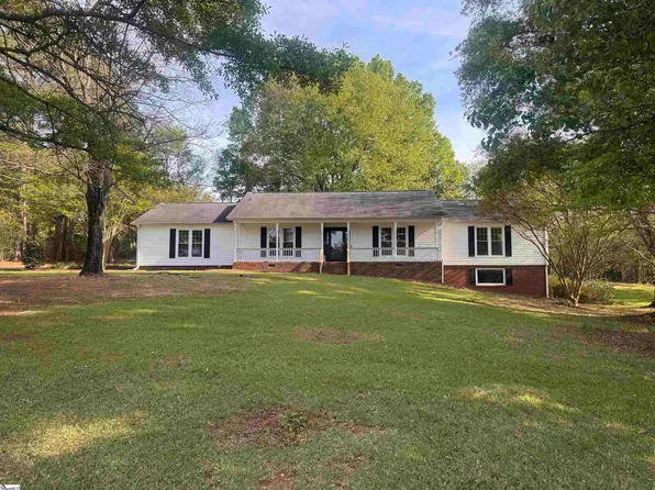 385 Wall St, Campobello, SC 29322