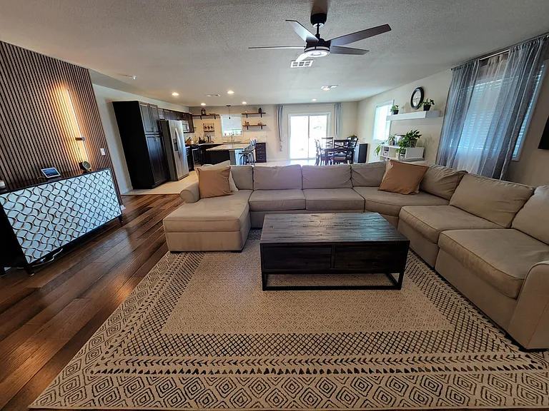 11200 Mickelson Dr — Photo 10