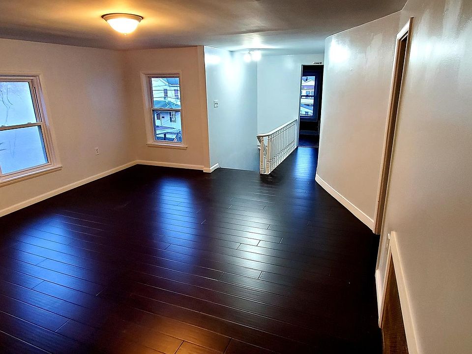 1st image of 168 S Bromley Ave #2
