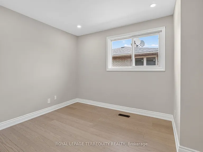 1173 Shadeland Dr — Photo 38