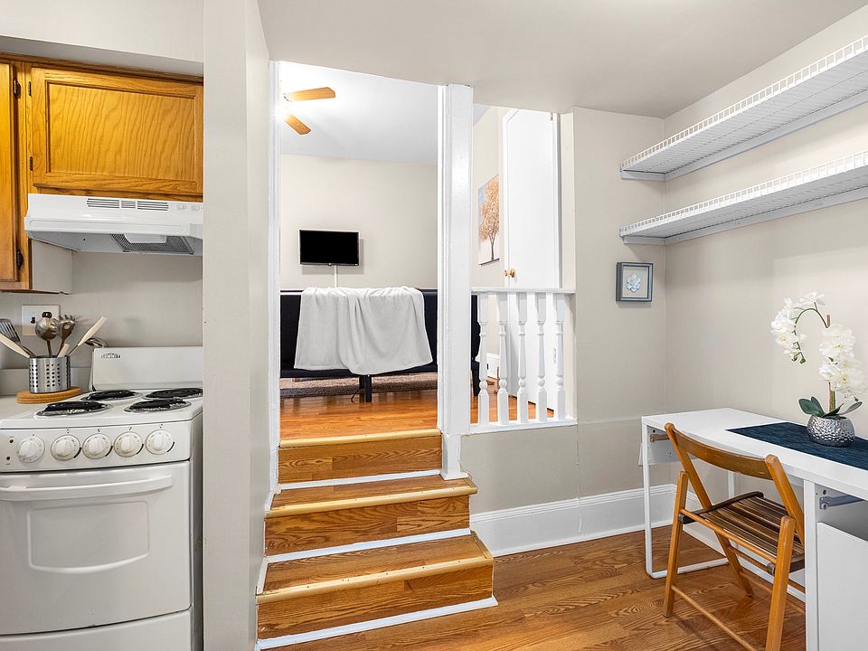 1st image of 319 N 33rd St #6