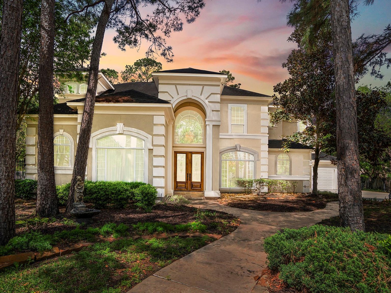 15 Lochbury Ct