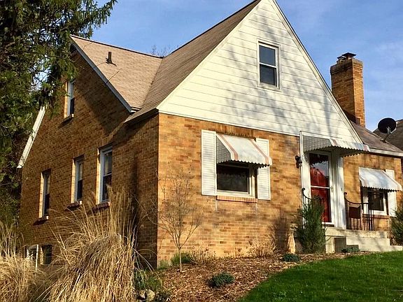 210 Baynton NE north side view