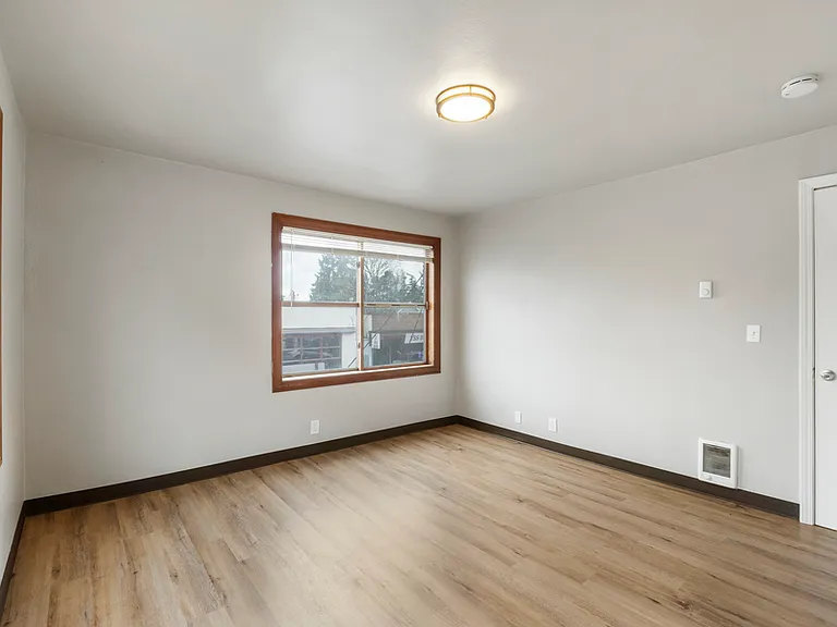 Garfield Street Apartments — Photo 18