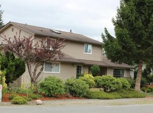 12499 Eagle Dr, Burlington, WA 98233