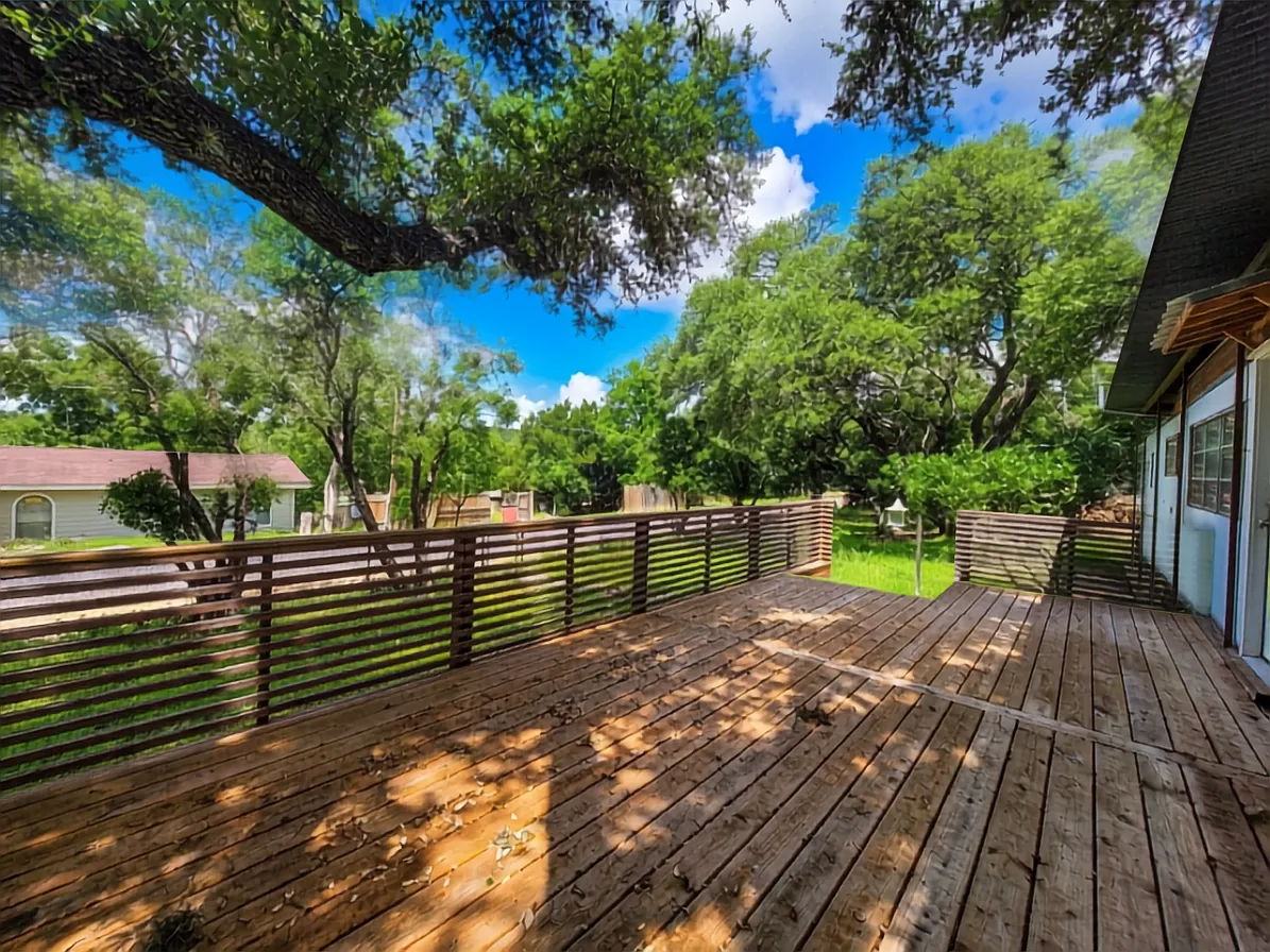 2 bed, 720 sqft, $1,250 — Photo 3