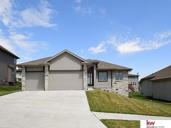 2nd image of 512 Devonshire Dr