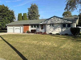 1315 W Broadway St, Eagle Grove, IA 50533