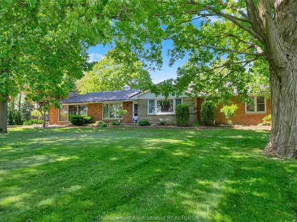 20928 Victoria Rd, Chatham Kent, ON N0P 2C0