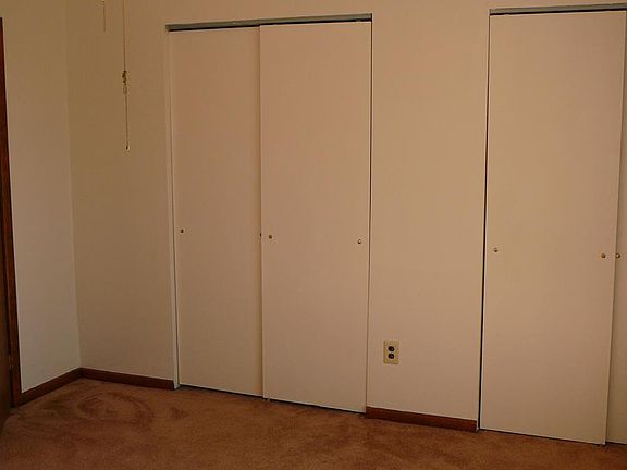 4th image of 3204 Crystal Ct