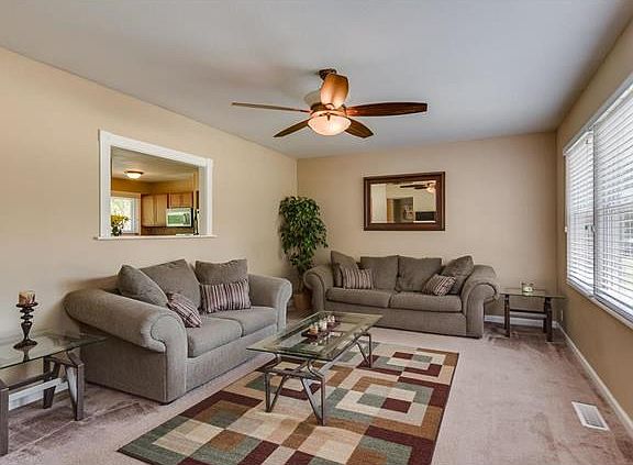3rd image of 3150 Churchill Dr