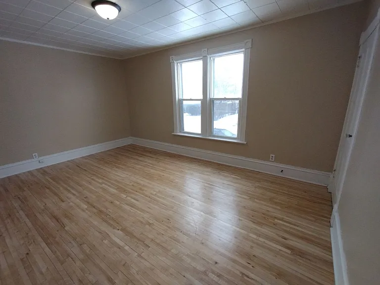 2013-2015 John Ave — Photo 6