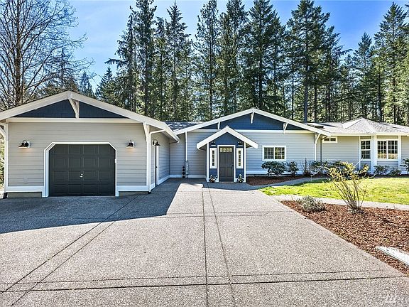 3rd image of 77 Meadowood Dr W