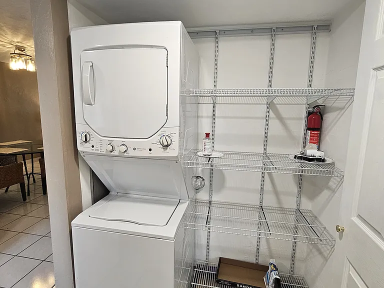 2244 Winkler Ave #108 — Photo 36