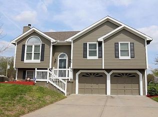 926 Clay Meadows Ct, Liberty, MO 64068