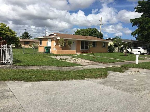 3rd image of 3811 NW 205th St