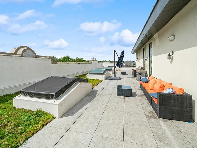 520 Palisade Ave #405 — Photo 25