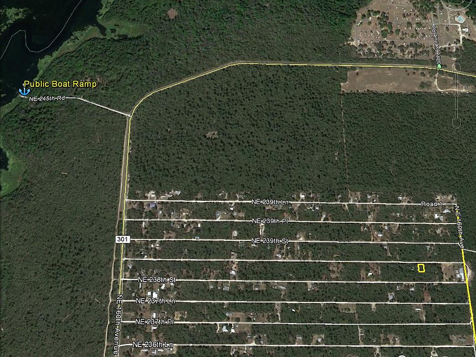 2nd image of NE 238th Pl