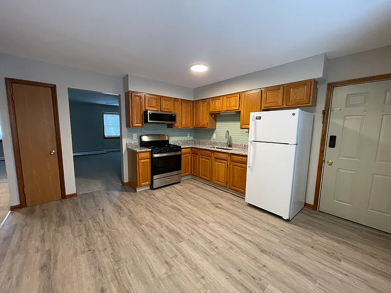 18.5 N Fulton St #4 — Photo 10