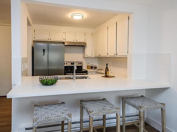 5th image of 316 N El Camino Real APT 103