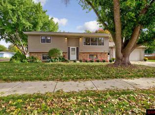 1607 Sunset Ave, New Ulm, MN 56073