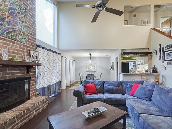 5th image of 2918 Blue Glen Ln