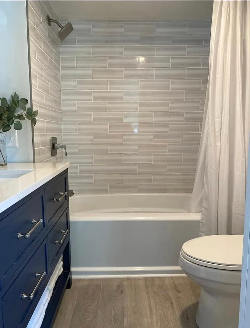 3 bed, 831 sqft, $2,200 — Photo 3