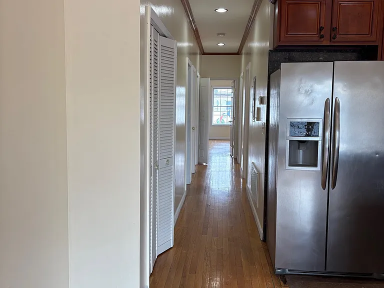 30 Whitman Ave #1 — Photo 5