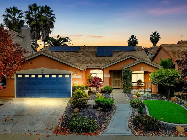 11 Pete Popovich Ct, Sacramento, CA 95835