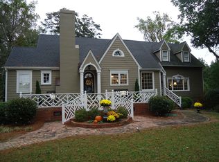 1012 Beaman St, Clinton, NC 28328
