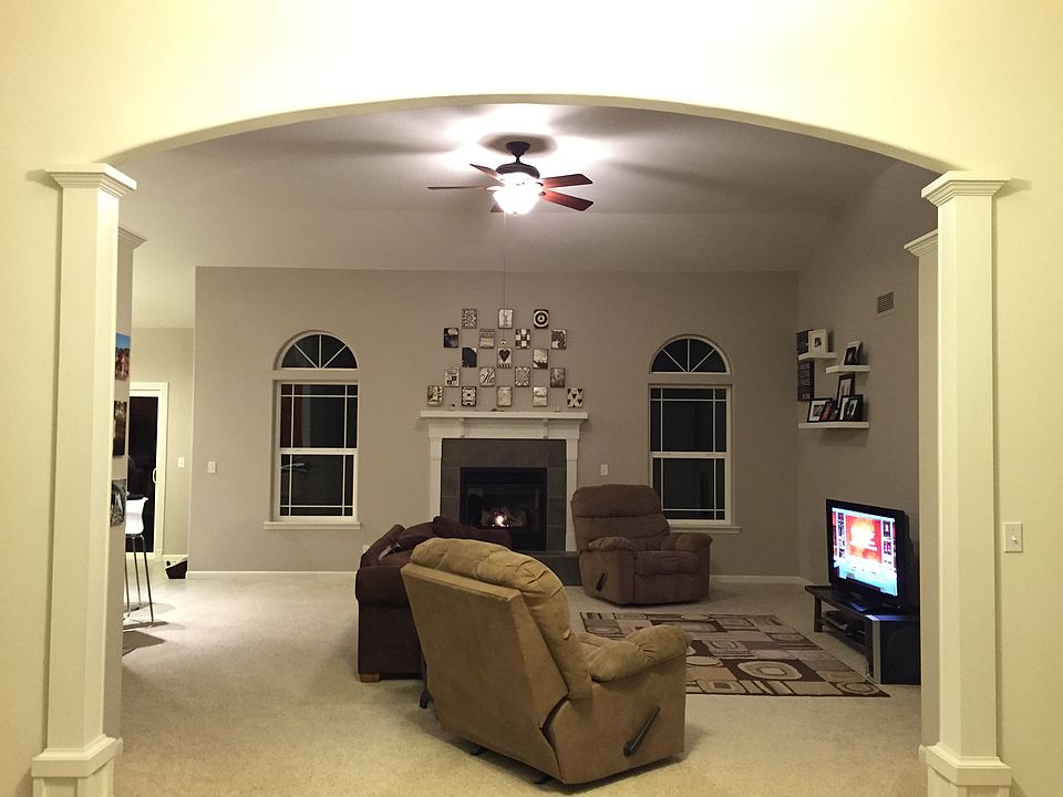 2nd image of 5610 Radcliff Dr