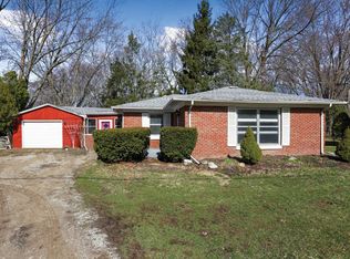 2201 Brownfield Rd, Urbana, IL 61802