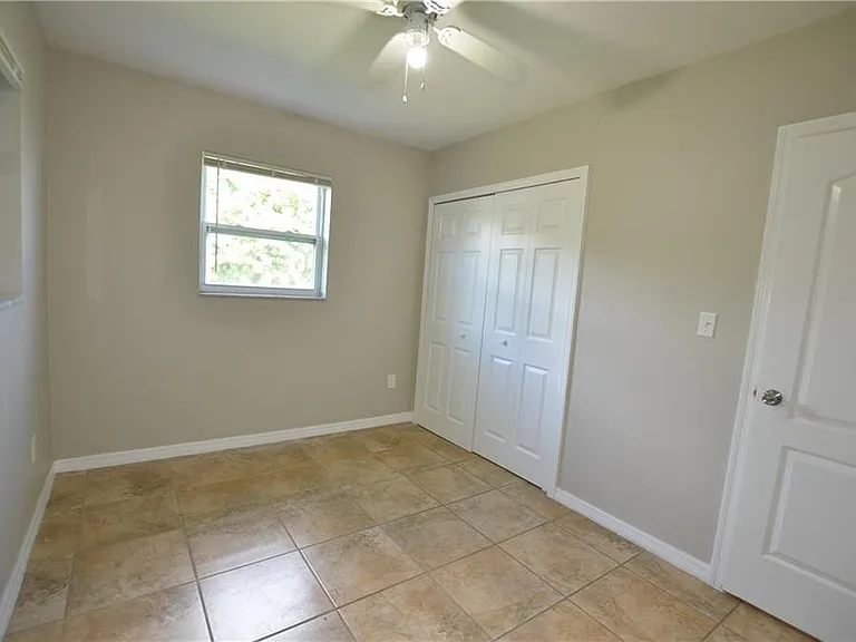 834 Dolores St — Photo 3