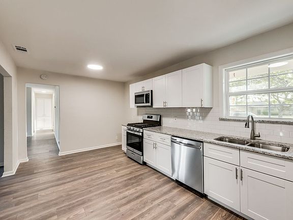 5th image of 3016 Abston Dr