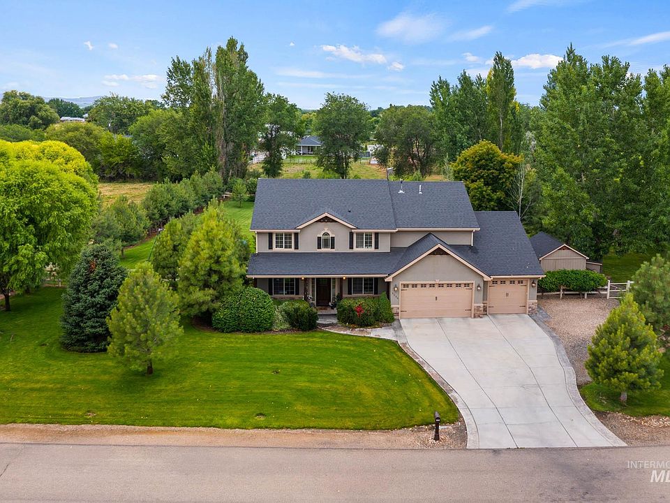 1st image of 5209 Green Valley Pl