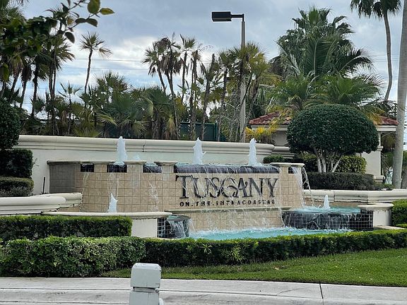 3rd image of 4317 Tuscany Way