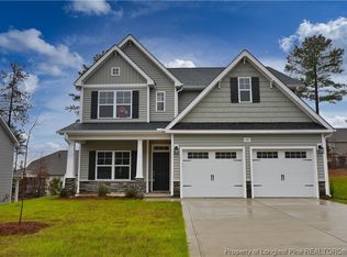 192 Kensington Dr, Spring Lake, NC 28390