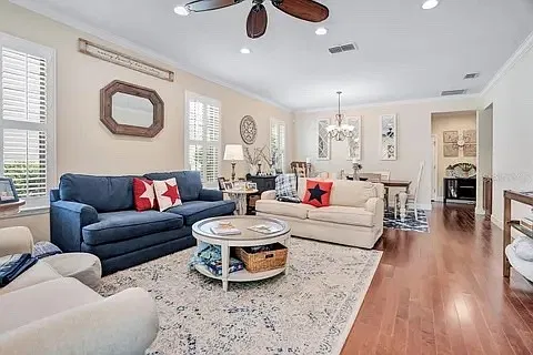 3 bed, 1744 sqft, $3,650 — Photo 2