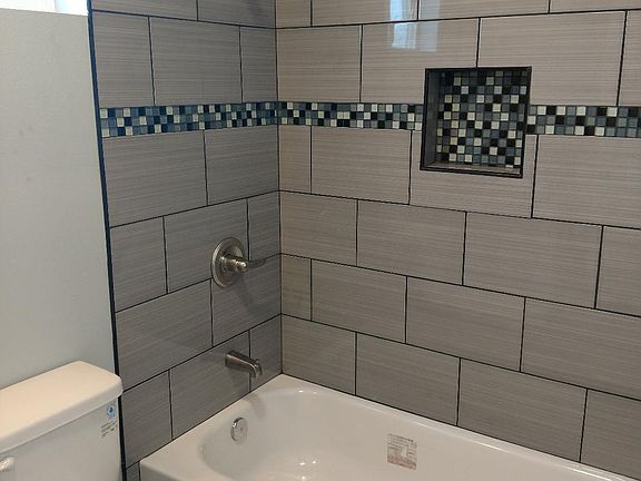 3rd image of 3961 1/2 Halldale Ave #1