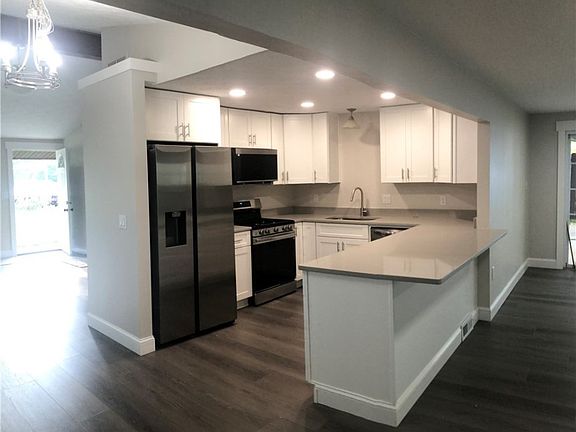 3rd image of 9097 Milford Dr